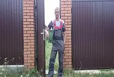 Забор с кирпичными столбами Иркутск август 2019